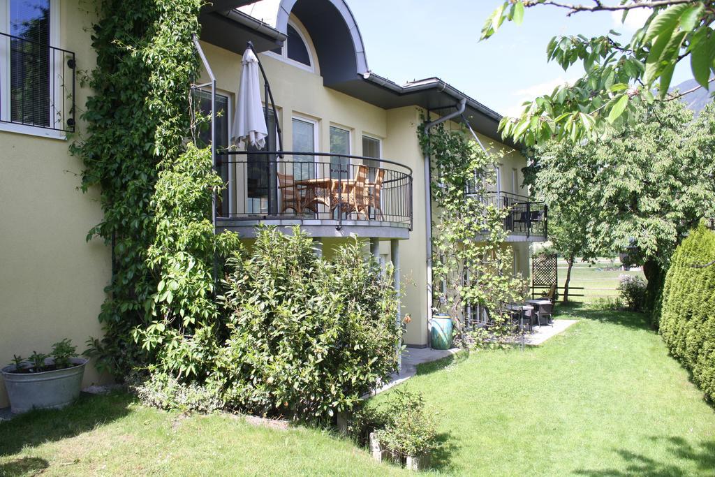 Zillertal Appartements Fügen Pokoj fotografie